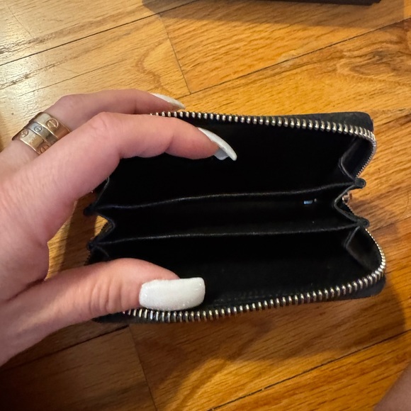 Gucci Card Wallet - Like New - Picture 4 of 8